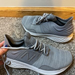 Men’s New Balance Sneakers Size 8.5. Fit women size 9/10. Used Good Condition.